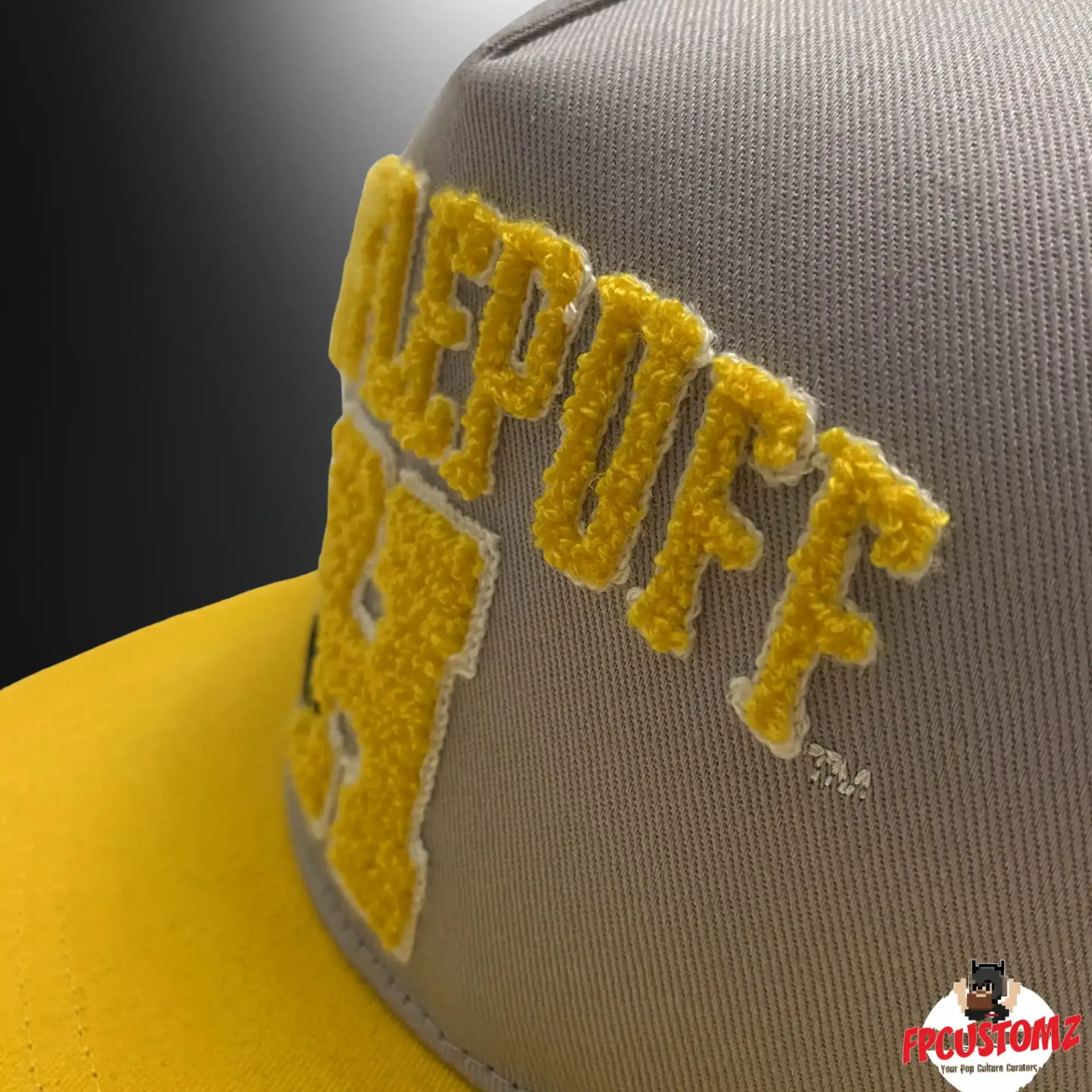 HUFFLEPUFF SNAPBACK CLOSE UP HUFFLEPUFF SNAPBACK CLOSE UP scaled Retro and Geek Merchandise | FPCustomz